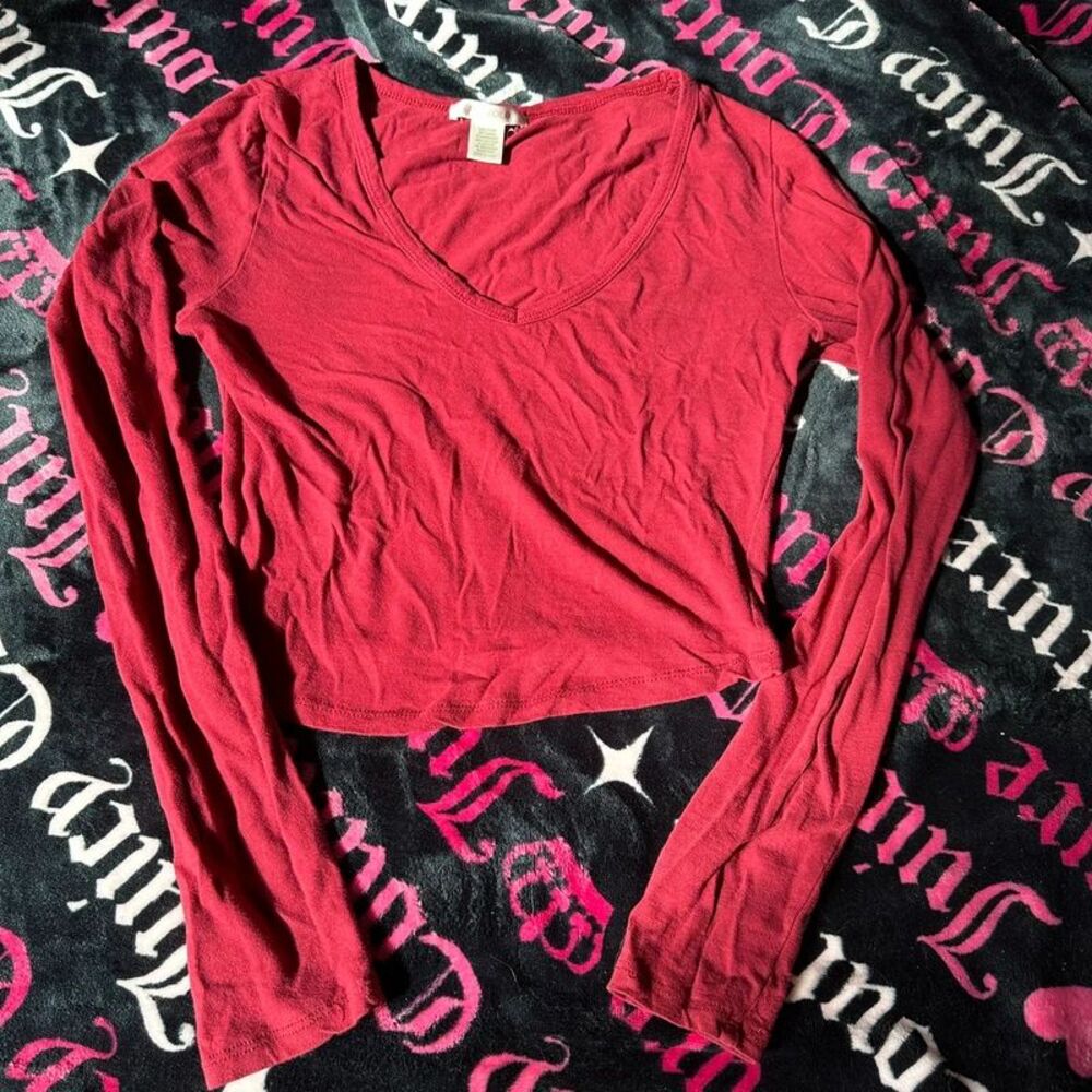 Y2K Bozzolo vneck cropped long sleeve size M